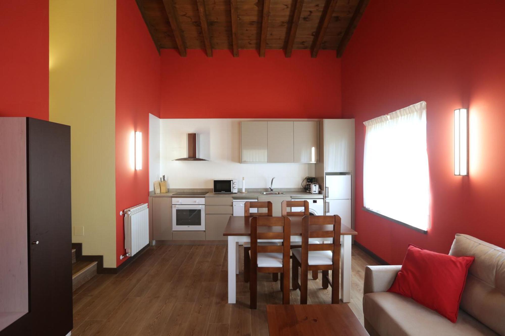 Apartamentos Rurales Casa La Piedra Collia Exterior photo