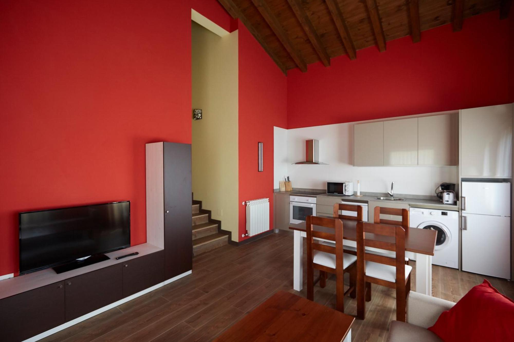 Apartamentos Rurales Casa La Piedra Collia Exterior photo